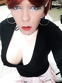 New pink skirt with katy Smith